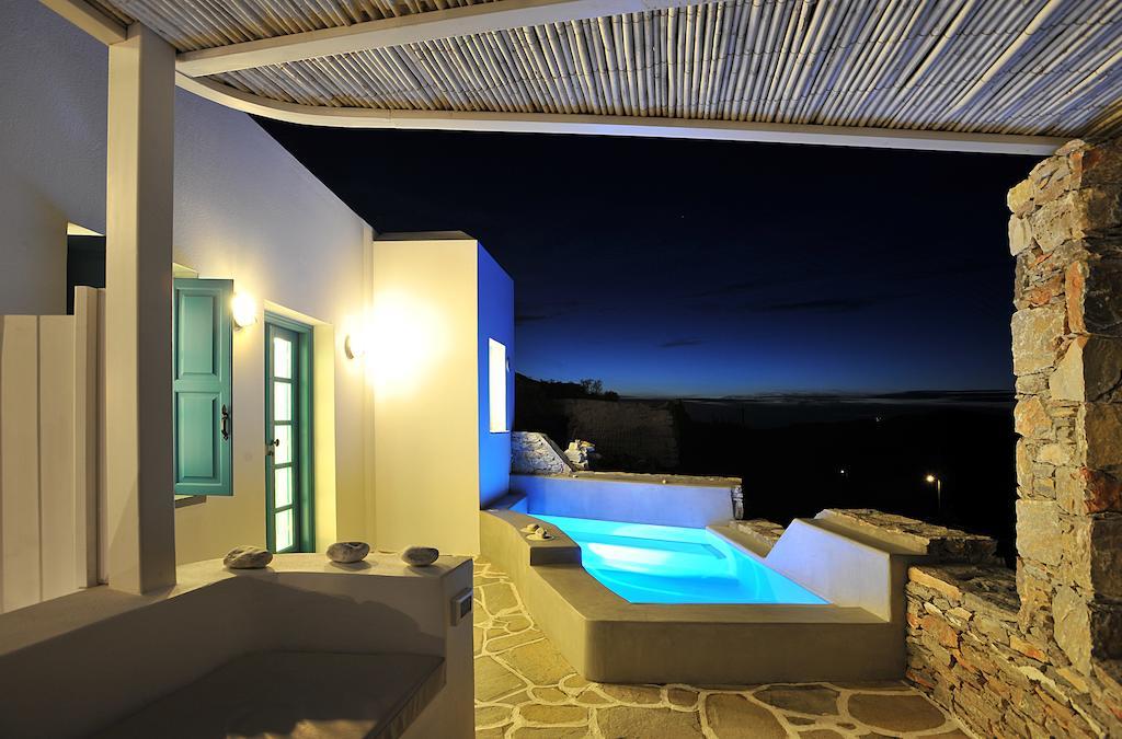 Kifines Suites Folégandros Quarto foto