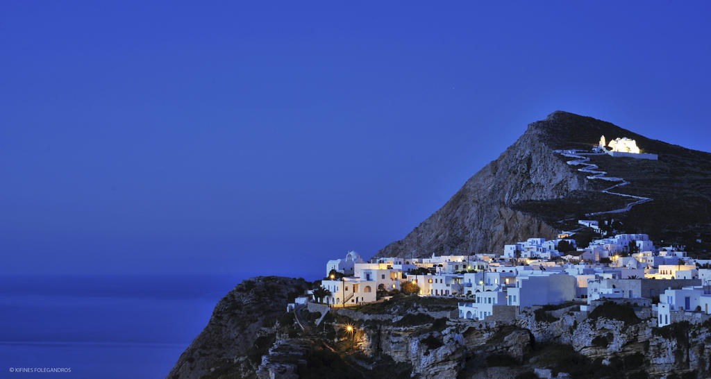 Kifines Suites Folégandros Quarto foto