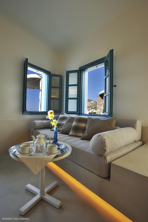 Kifines Suites Folégandros Quarto foto